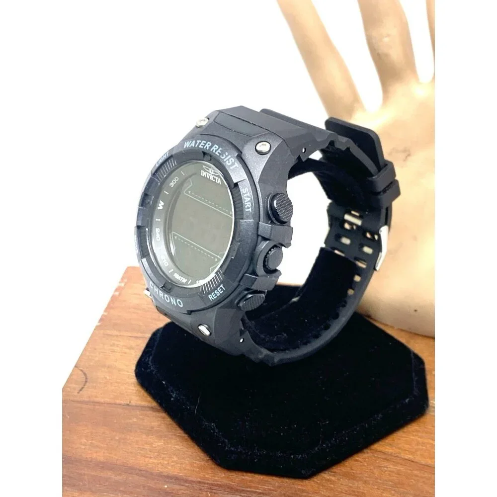 Invicta racing men